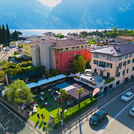 Hotel Aurora&Appartamenti Torbole Sul Garda Bagian luar foto