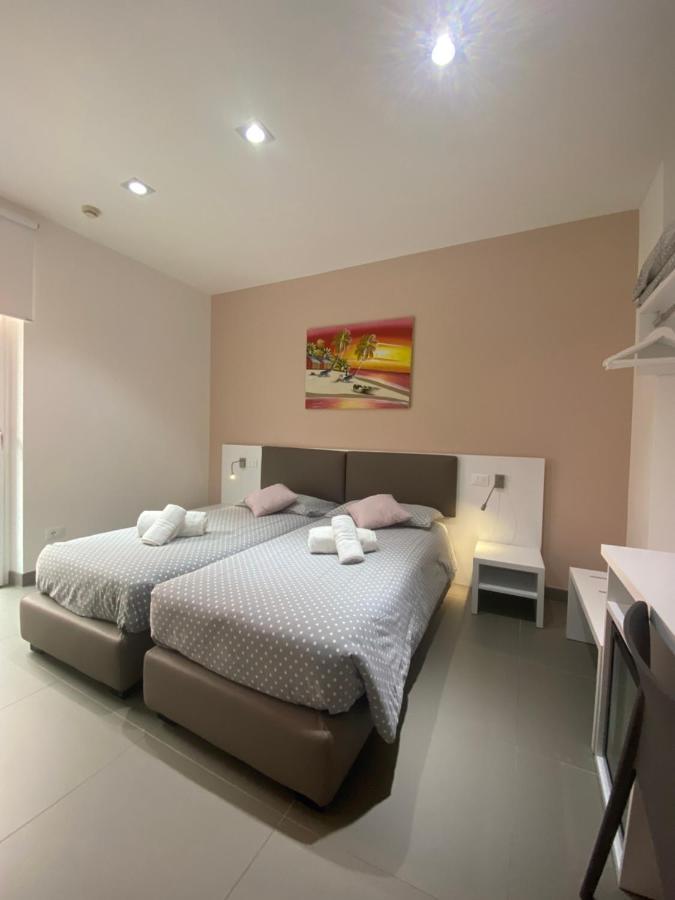 Hotel Aurora&Appartamenti Torbole Sul Garda Bagian luar foto