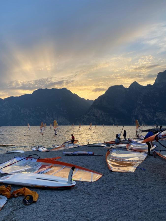 Hotel Aurora&Appartamenti Torbole Sul Garda Bagian luar foto