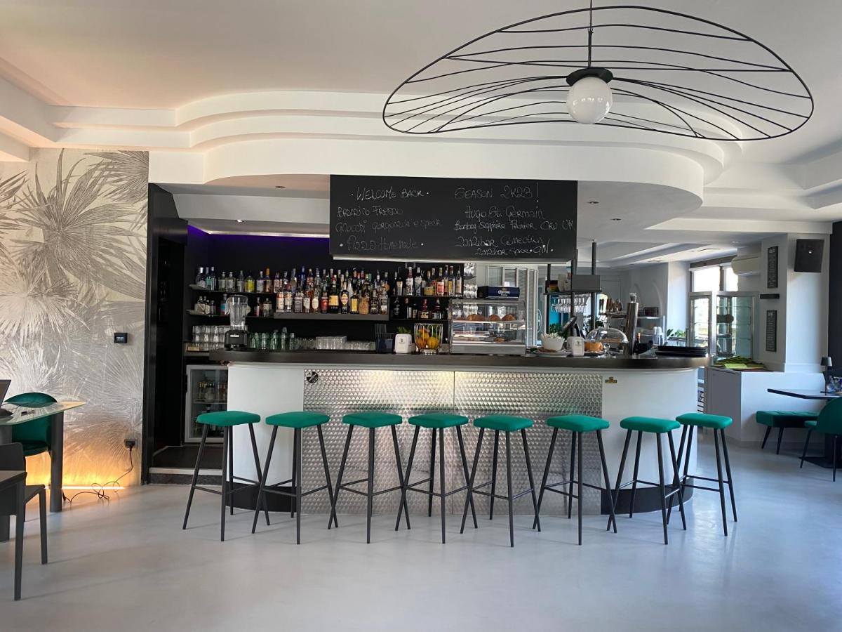 Hotel Aurora&Appartamenti Torbole Sul Garda Bagian luar foto