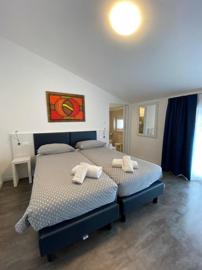 Hotel Aurora&Appartamenti Torbole Sul Garda Bagian luar foto